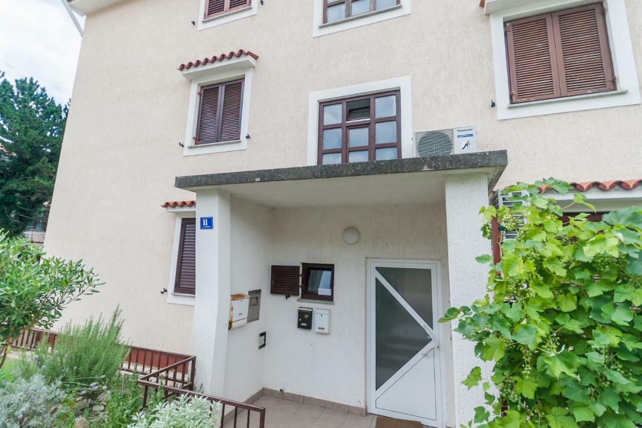 Apartment Glorija With Balcony Baška Exterior foto