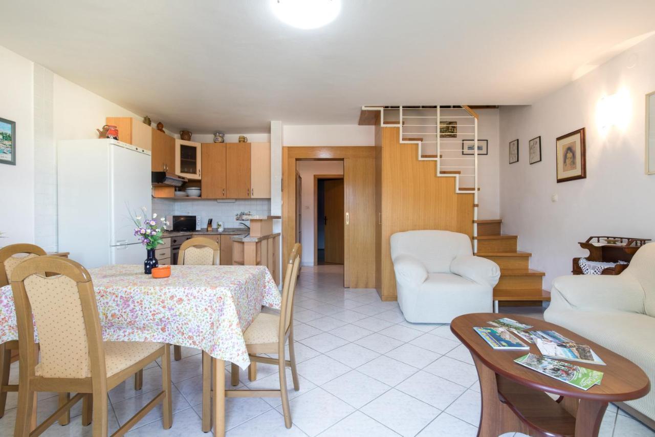 Apartment Glorija With Balcony Baška Exterior foto